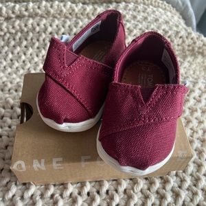 Classic Burgundy Canvas Tiny TOMS T3